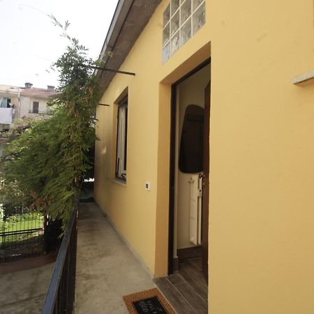 Elegante Suite Con Giardino In Centro Storico Pavía Exterior foto